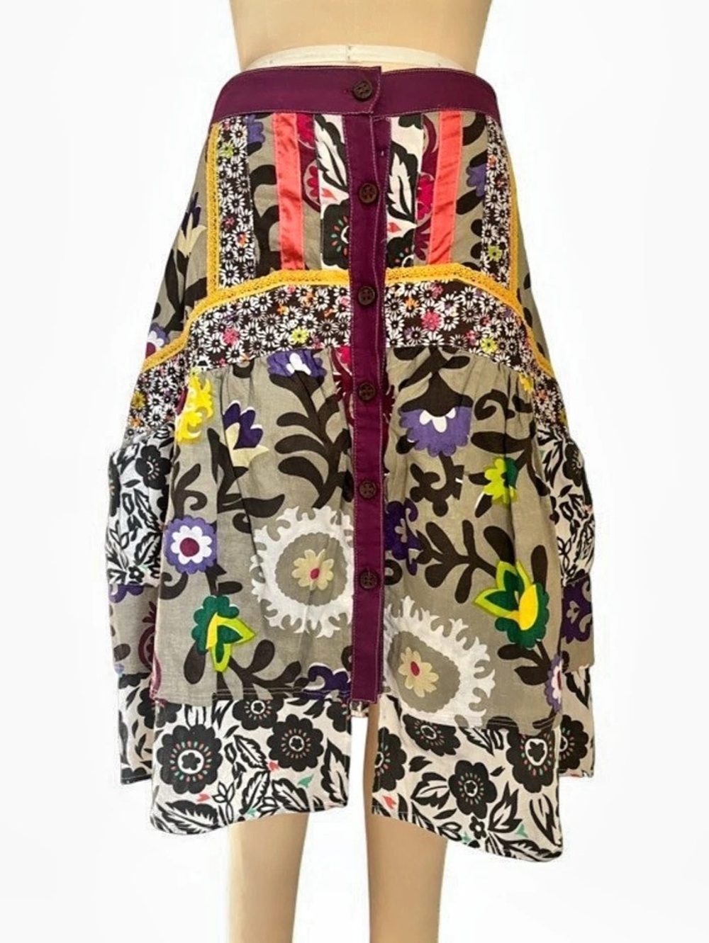 Double D Ranch Floral Button-Front Full Skirt in Multicolor Medium